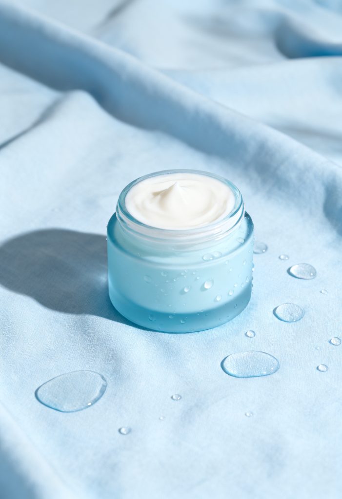 Soothing barrier cream jar with panthenol